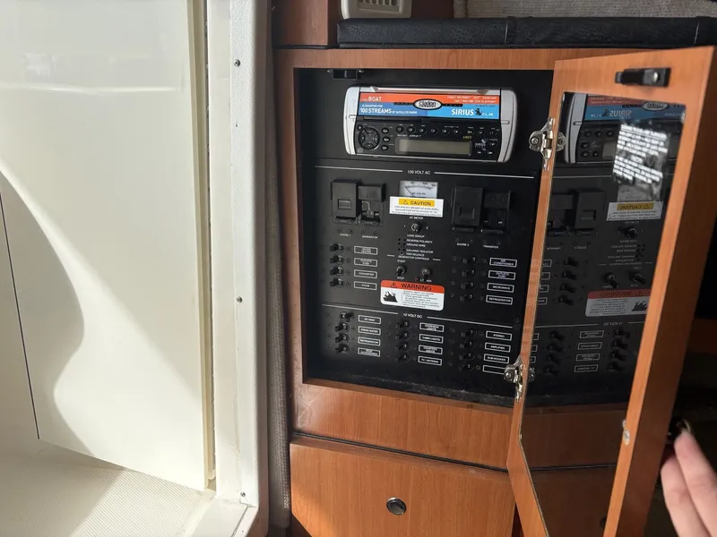 Slide: The Image of Wellcraft 290 Coastal 2005 - 16