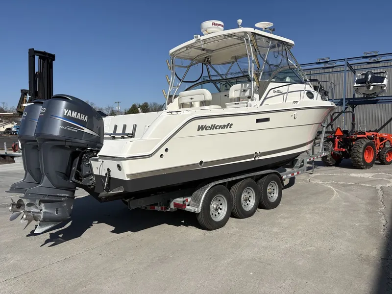 Slide: The Image of Wellcraft 290 Coastal 2005 - 19