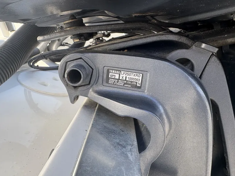 Slide: The Image of Wellcraft 290 Coastal 2005 - 21