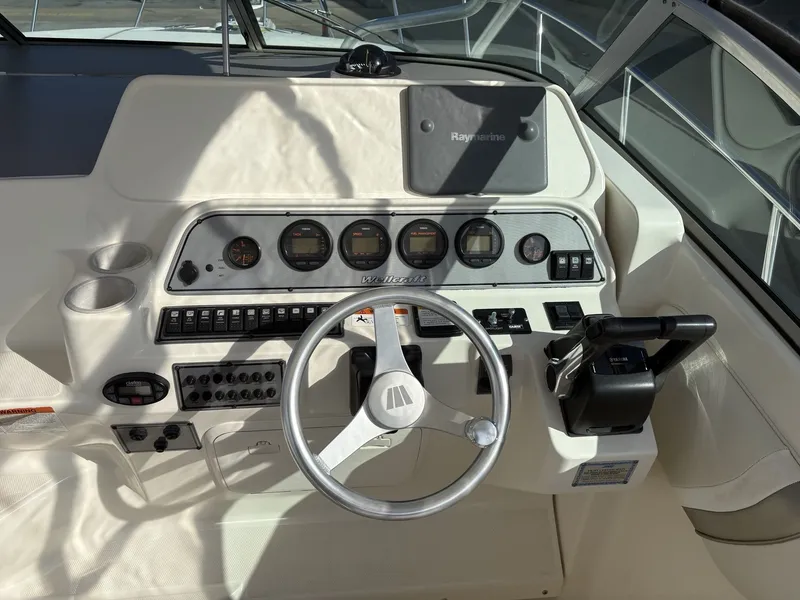 Slide: The Image of Wellcraft 290 Coastal 2005 - 27