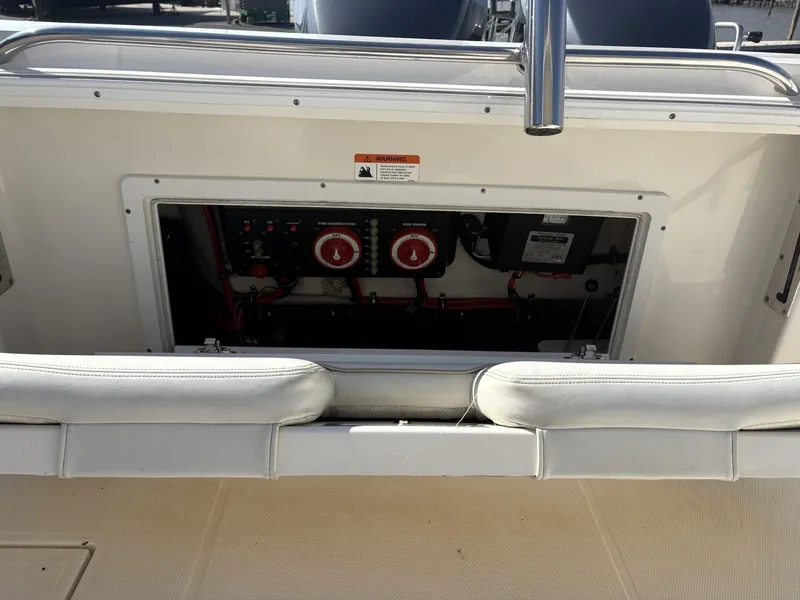 Slide: The Image of Wellcraft 290 Coastal 2005 - 8