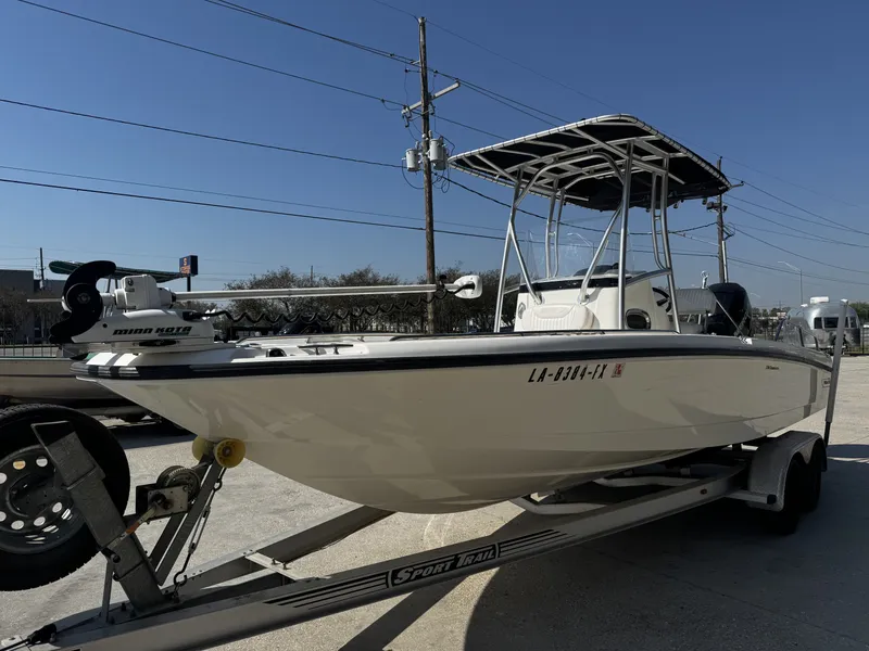 Slide: The Image of Boston Whaler 230 Dauntless 2011 - 13