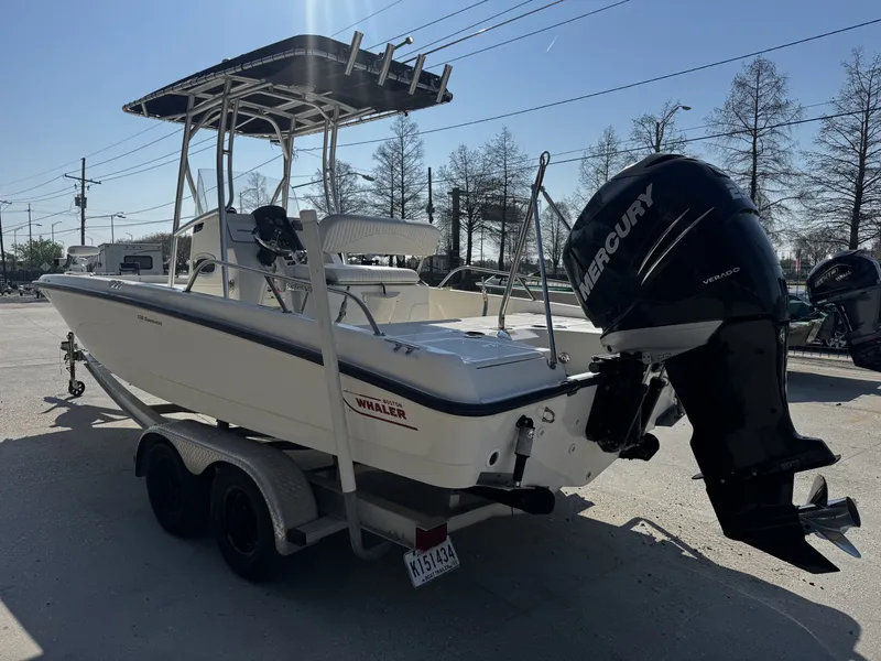 Slide: The Image of Boston Whaler 230 Dauntless 2011 - 4