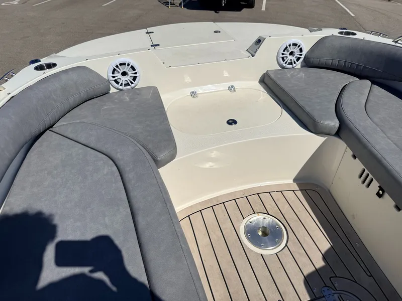 Slide: The Image of Stingray 192 SC 2021 - 3