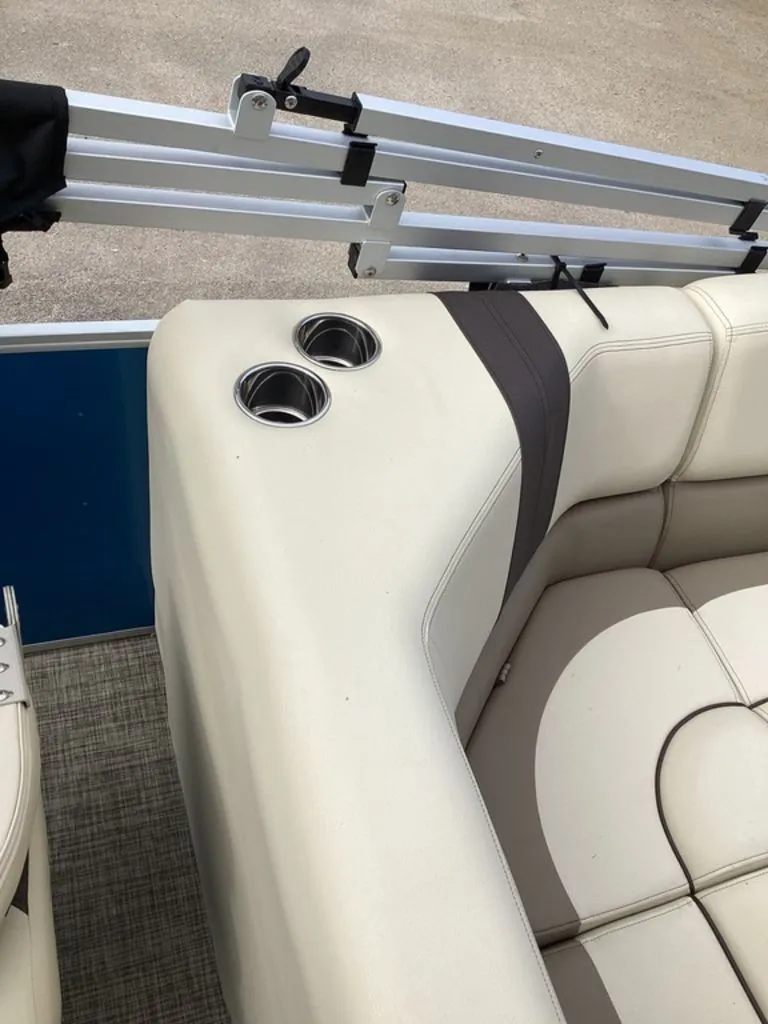 Slide: The Image of SunCatcher Select 20F 2026 - 38