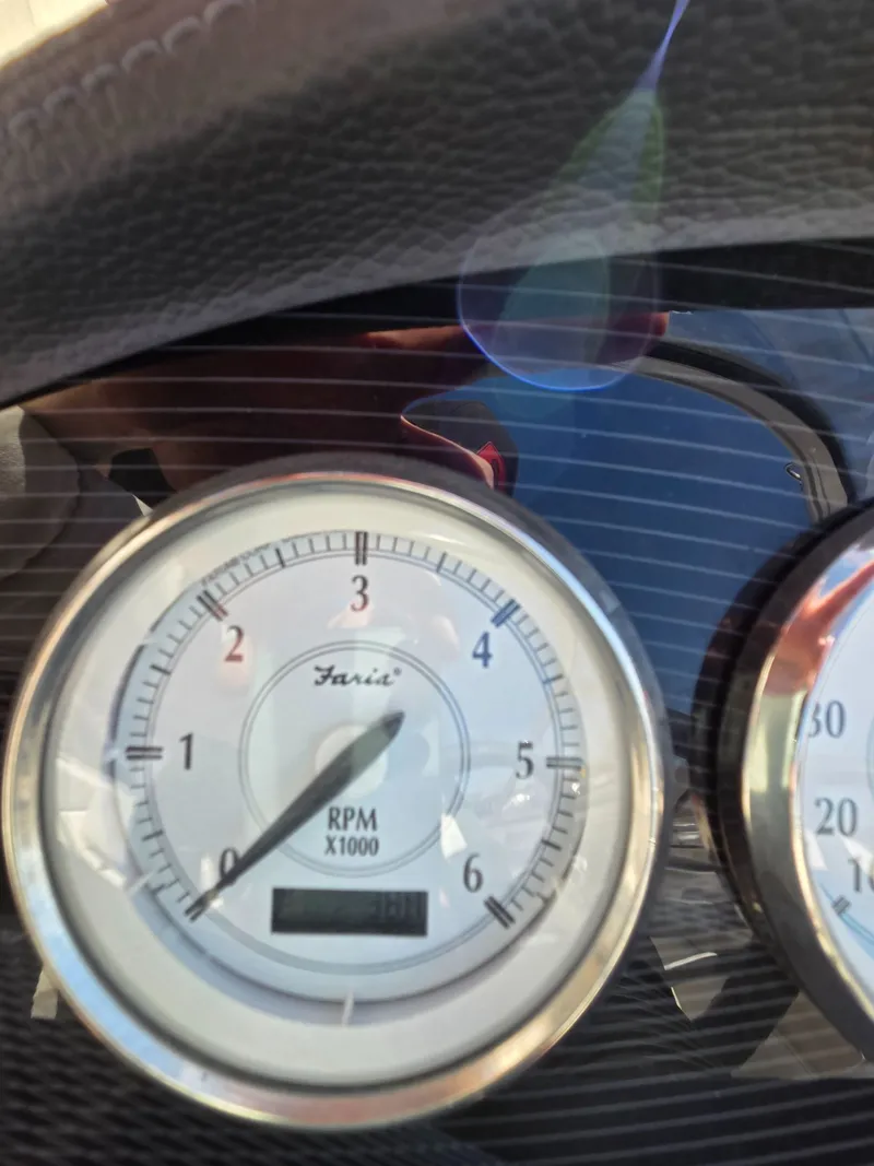 Slide: The Image of Tachometer of a 2019 Regal 1900 ES Bowrider boat. - 16