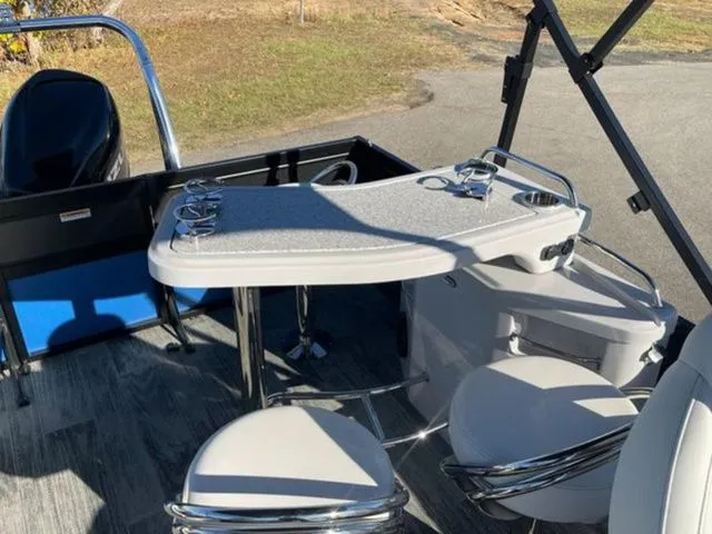 Slide: The Image of Viaggio By Misty Harbor Diamante B D23B 2023 - 3