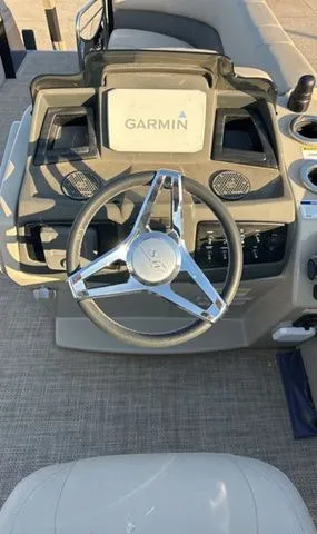 Slide: The Image of Silver Wave 2410 SW3 RLP 2024 - 10