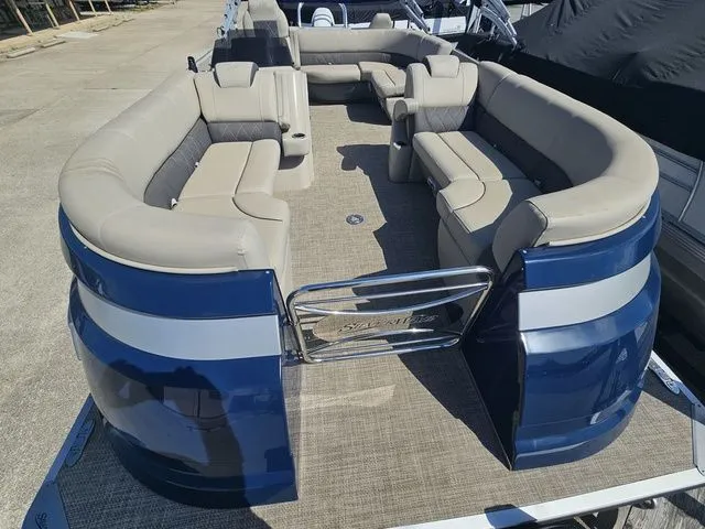 Slide: The Image of Silver Wave 2410 SW3 RLP 2024 - 14