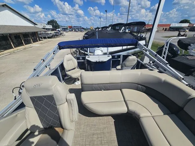 Slide: The Image of Silver Wave 2410 SW3 RLP 2024 - 5