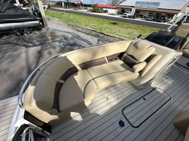 Slide: The Image of Silver Wave 2610 SW7 JS 2024 - 9