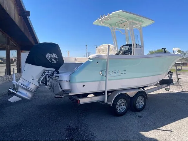 Slide: The Image of Robalo R230 Center Console 2020 - 3