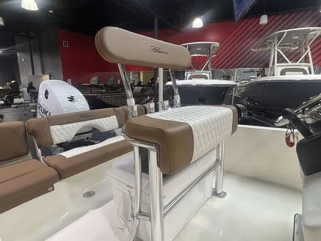 Slide: The Image of Pioneer 180 Islander 2026 - 12