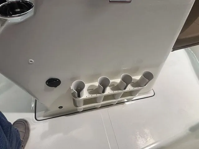 Slide: The Image of Pioneer 180 Islander 2026 - 24