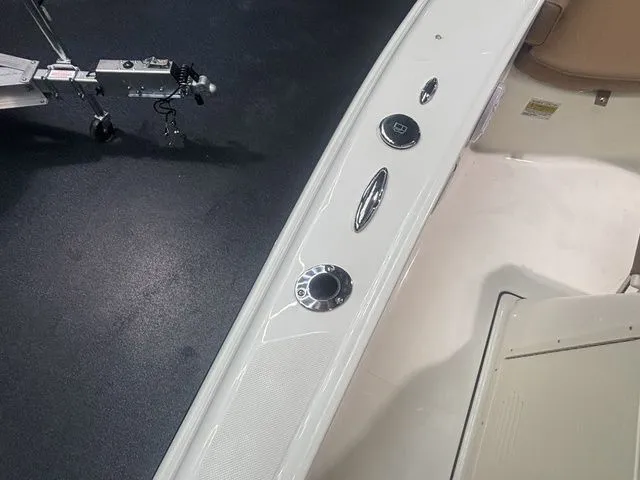 Slide: The Image of Pioneer 180 Islander 2026 - 27