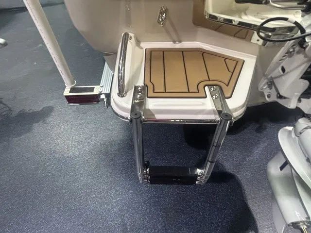 Slide: The Image of Pioneer 180 Islander 2026 - 30