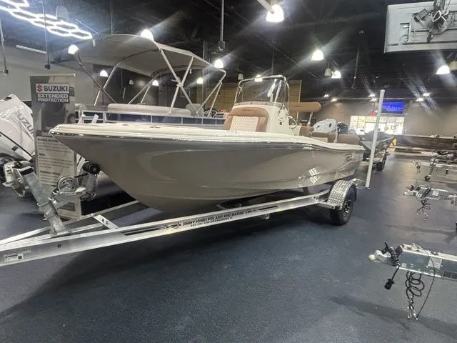 Slide: The Image of Pioneer 180 Islander 2026 - 6