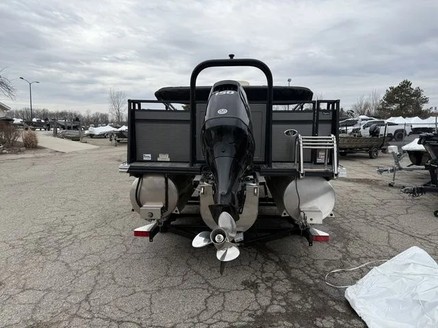 Slide: The Image of Angler 8522 Fish N Cruise 2024 - 12