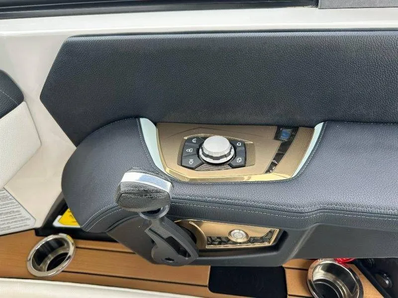 Slide: The Image of Nautique G23 2022 - 50