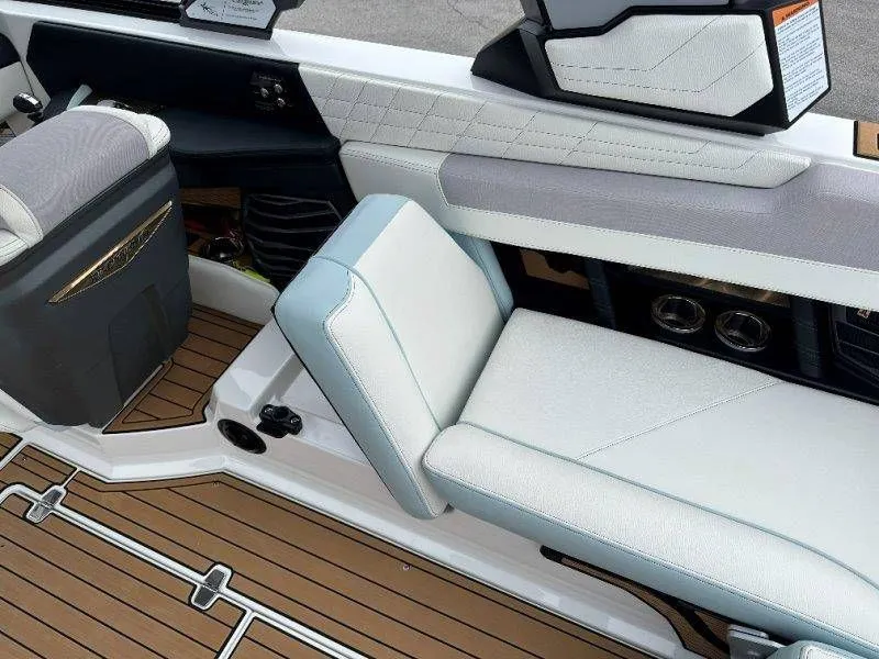 Slide: The Image of Nautique G23 2022 - 51