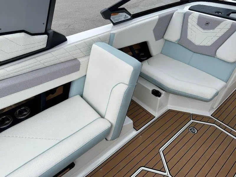 Slide: The Image of Nautique G23 2022 - 52