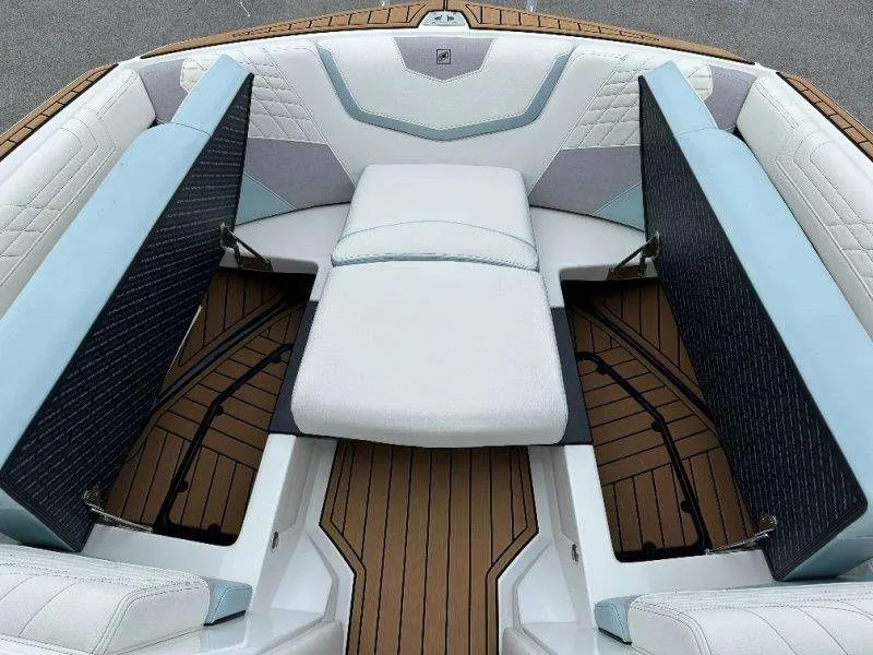 Slide: The Image of Nautique G23 2022 - 62