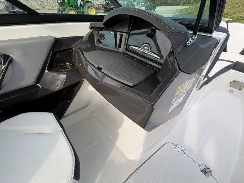 Slide: The Image of Interior of the 2023 Monterey 218SS Super Sport boat. - 18