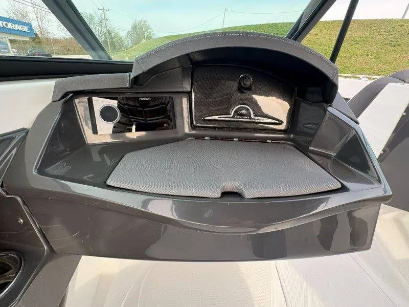 Slide: The Image of Interior view of 2023 Monterey 218SS Super Sport dashboard. - 24