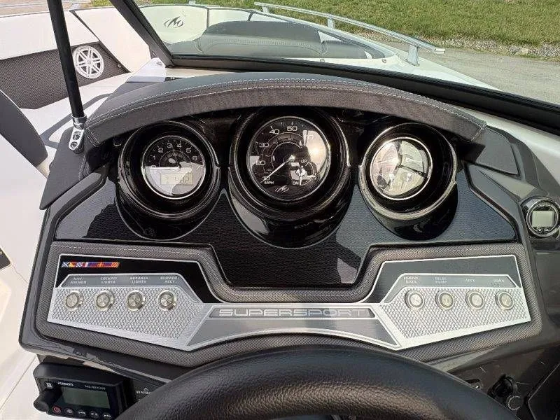 Slide: The Image of Dashboard of 2023 Monterey 218SS Super Sport boat. - 36