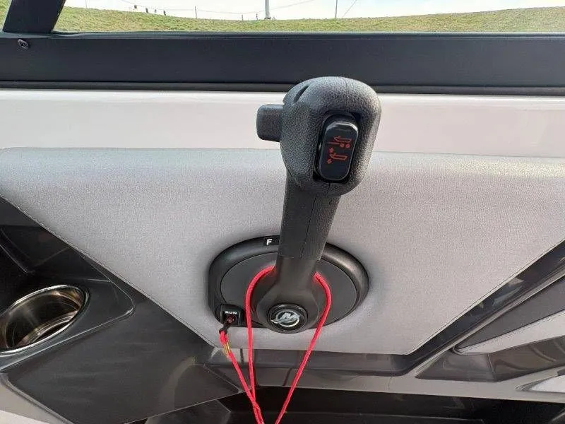 Slide: The Image of Monterey 218SS Super Sport 2023 boat control with red safety cord. - 38