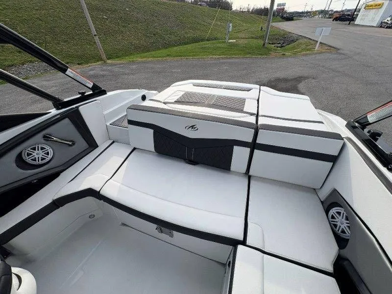 Slide: The Image of Monterey 218SS Super Sport 2023 - 54