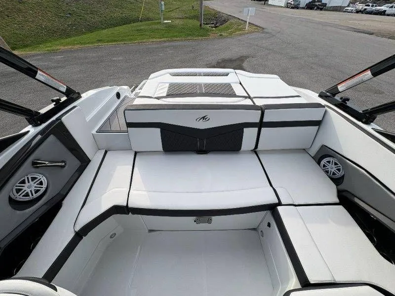 Slide: The Image of Monterey 218SS Super Sport 2023 - 62