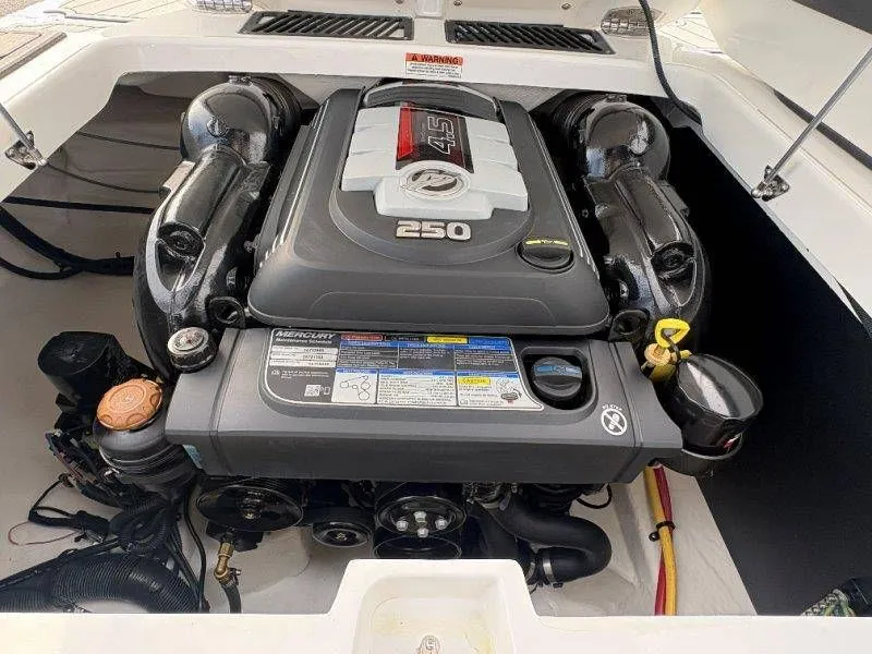 Slide: The Image of Monterey 218SS Super Sport 2023 - 63