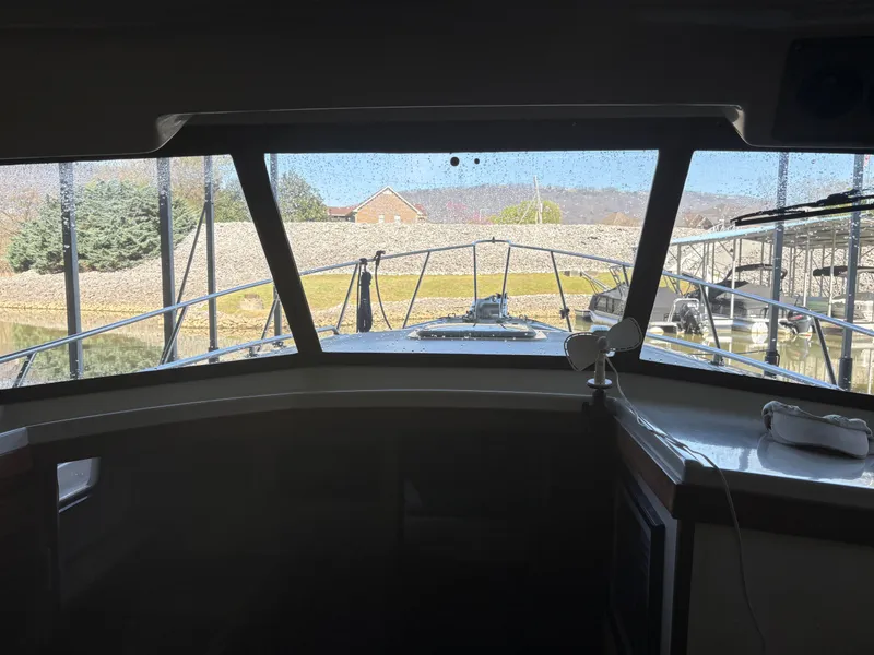 Slide: The Image of Interior view of 1983 Mainship 34 Mark III yacht. - 37