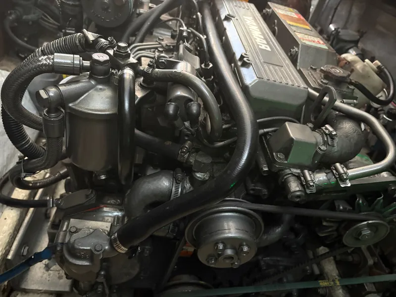 Slide: The Image of Mainship 34 Mark III 1983 - 67