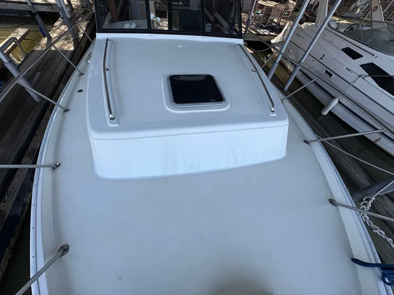 Slide: The Image of Mainship 34 Mark III 1983 - 76