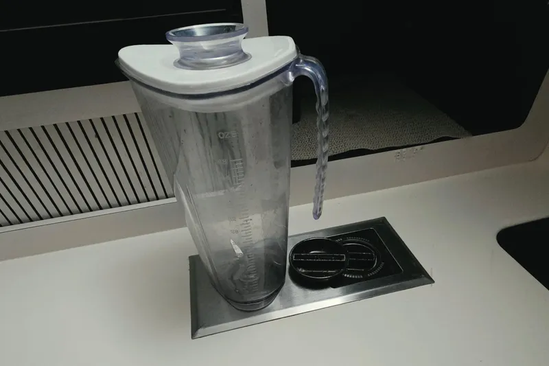 Slide: The Image of Blender pitcher on a 1994 Sea Ray 400 Express Cruiser kitchen counter. - 21