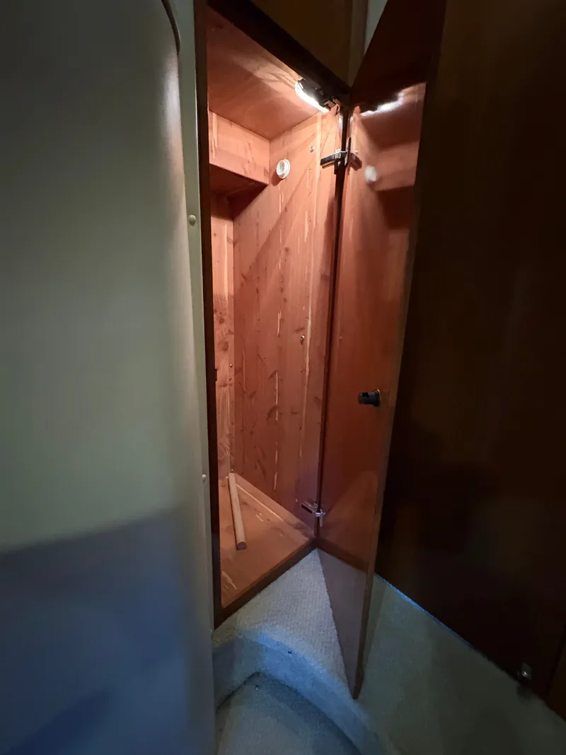 Slide: The Image of Interior of a 2007 Meridian 459 Motoryacht with wooden doors. - 45