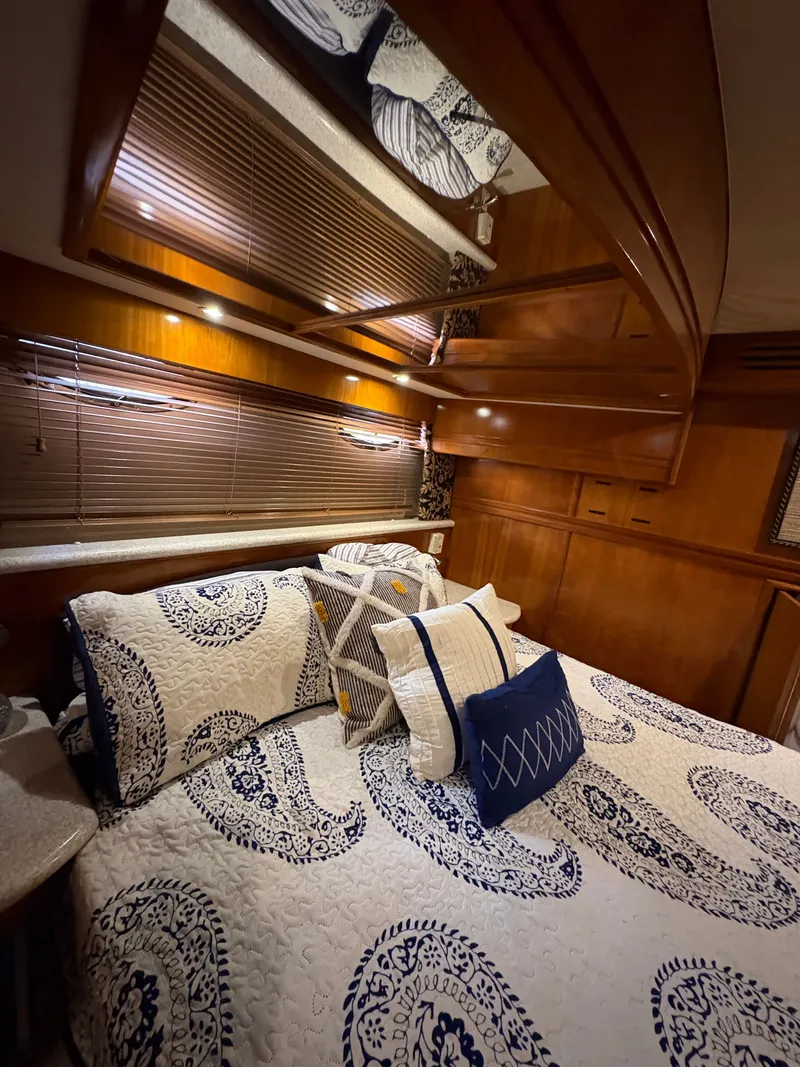 Slide: The Image of Luxurious bedroom in Carver 530 Voyager Pilothouse, year 2000. - 23