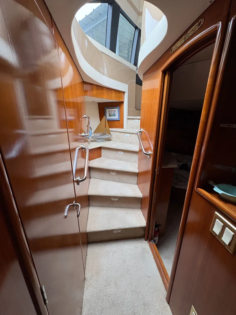Slide: The Image of Carver Yachts 530 Voyager Pilothouse 2000 - 56