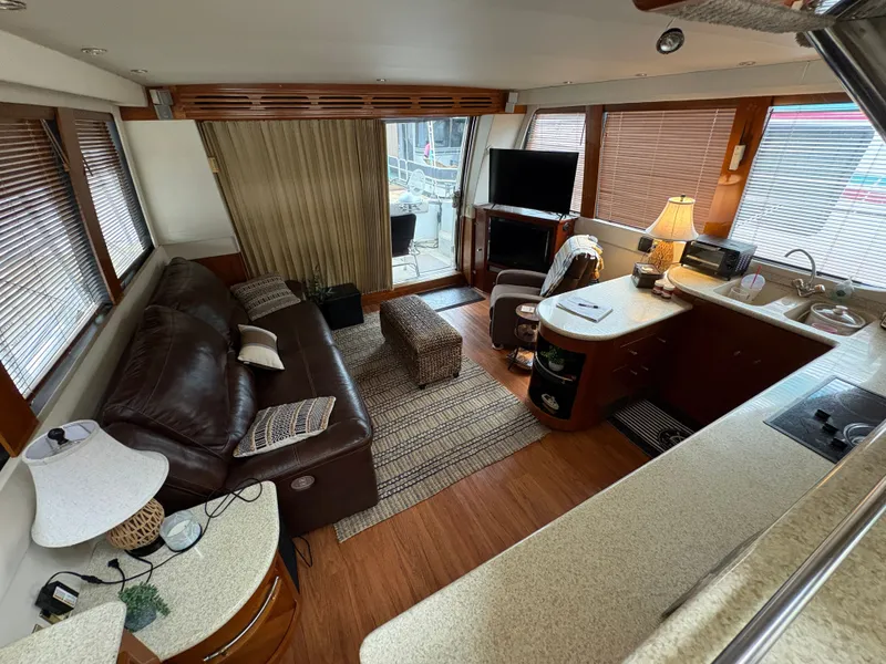 Slide: The Image of Carver Yachts 530 Voyager Pilothouse 2000 - 58