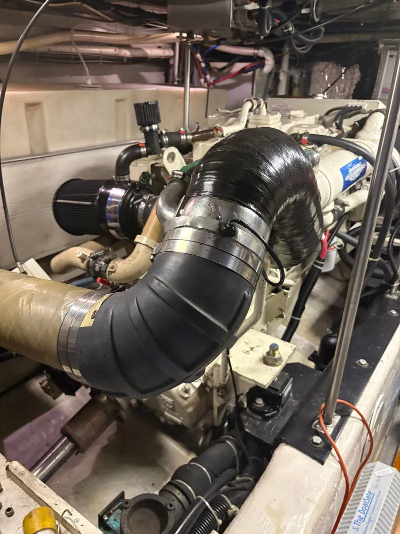 Slide: The Image of Carver Yachts 530 Voyager Pilothouse 2000 - 71