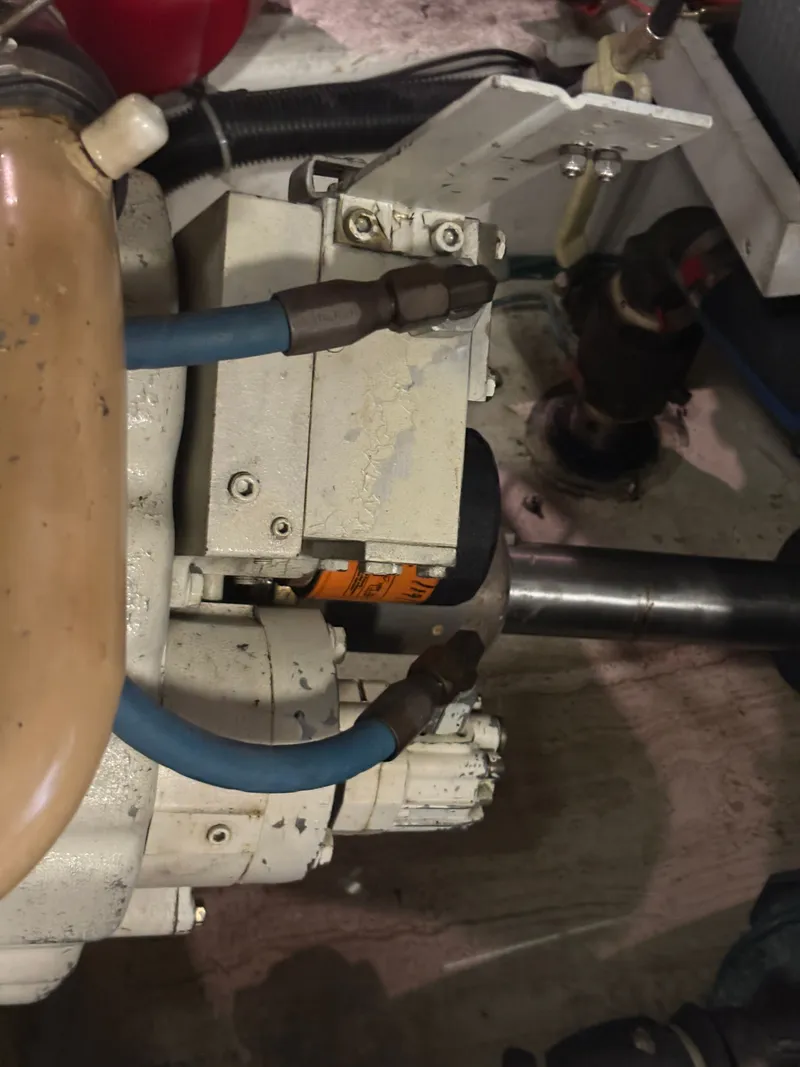 Slide: The Image of Carver Yachts 530 Voyager Pilothouse 2000 - 81