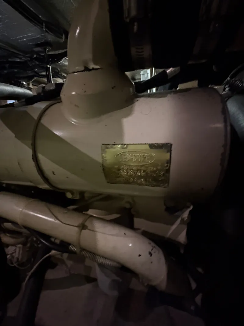 Slide: The Image of Carver Yachts 530 Voyager Pilothouse 2000 - 87