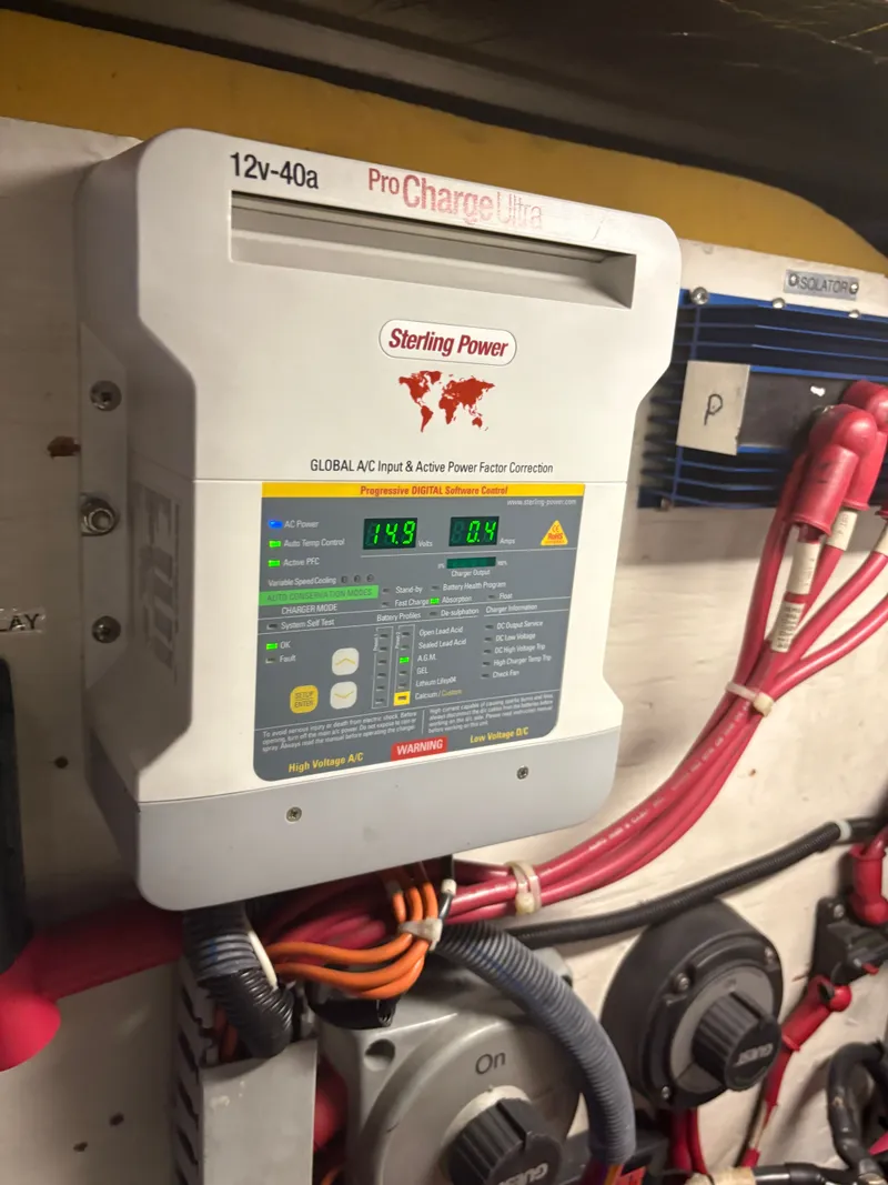 Slide: The Image of Carver Yachts 530 Voyager Pilothouse 2000 - 89