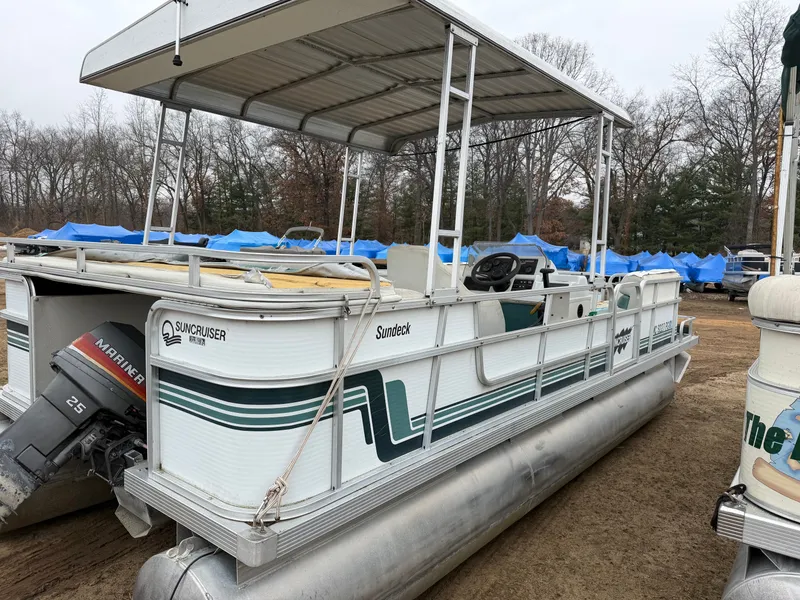 The Image of Suncruiser Sundeck Pontoon 1992 - 1