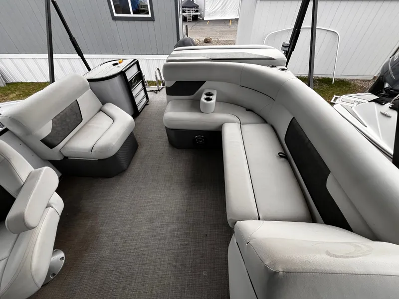 Slide: The Image of Crest 22 SLC 22 2021 - 3