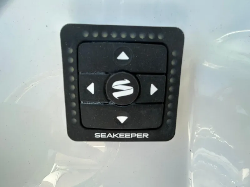Slide: The Image of Seakeeper control panel on 2025 Tidewater 232 LXF boat. - 30