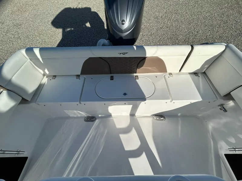 Slide: The Image of Tidewater 232 LXF 2026 - 55