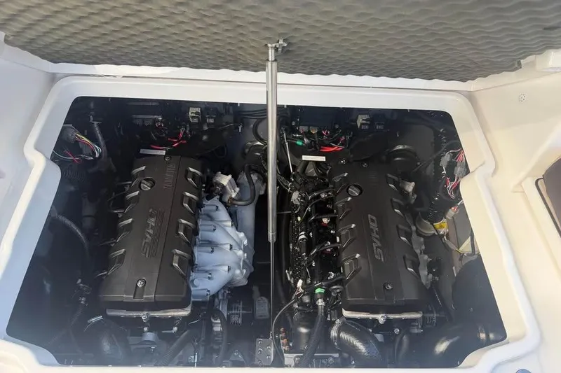 Slide: The Image of Twin engines of 2023 Yamaha Boats 255 FSH Sport E, showcasing advanced marine engineering. - 18
